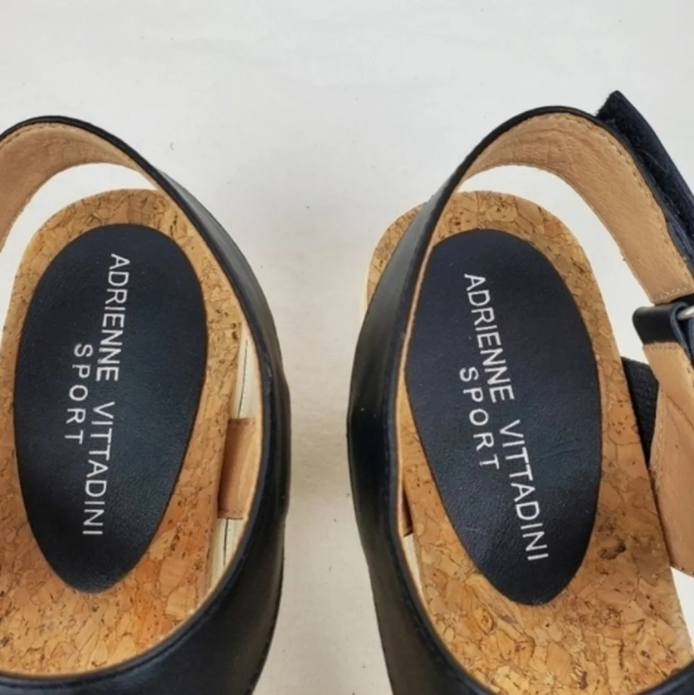 Adrienne vittadini Av-Doug black wedge sandals size 7.5M